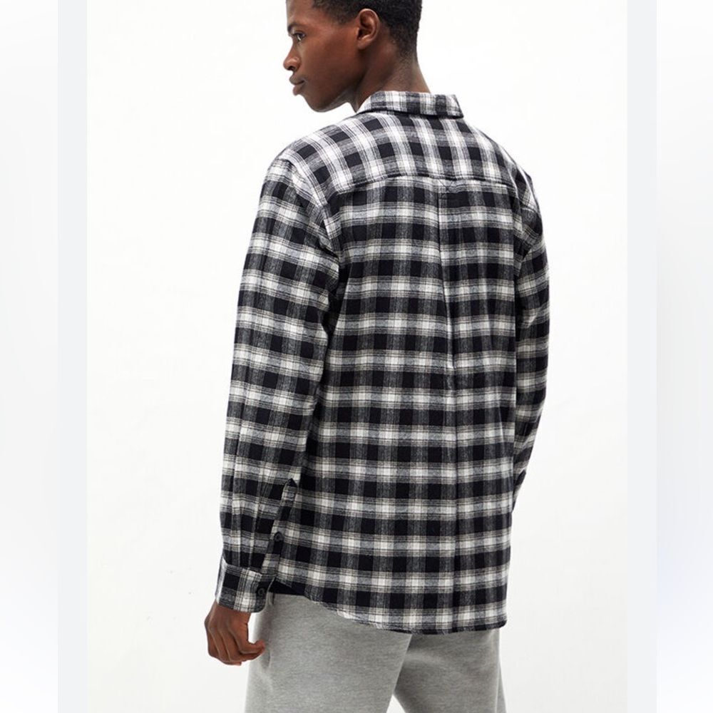 Pacsun Black & White Plaid Classic Long Sleeve Button Up Shirt Men’s Large